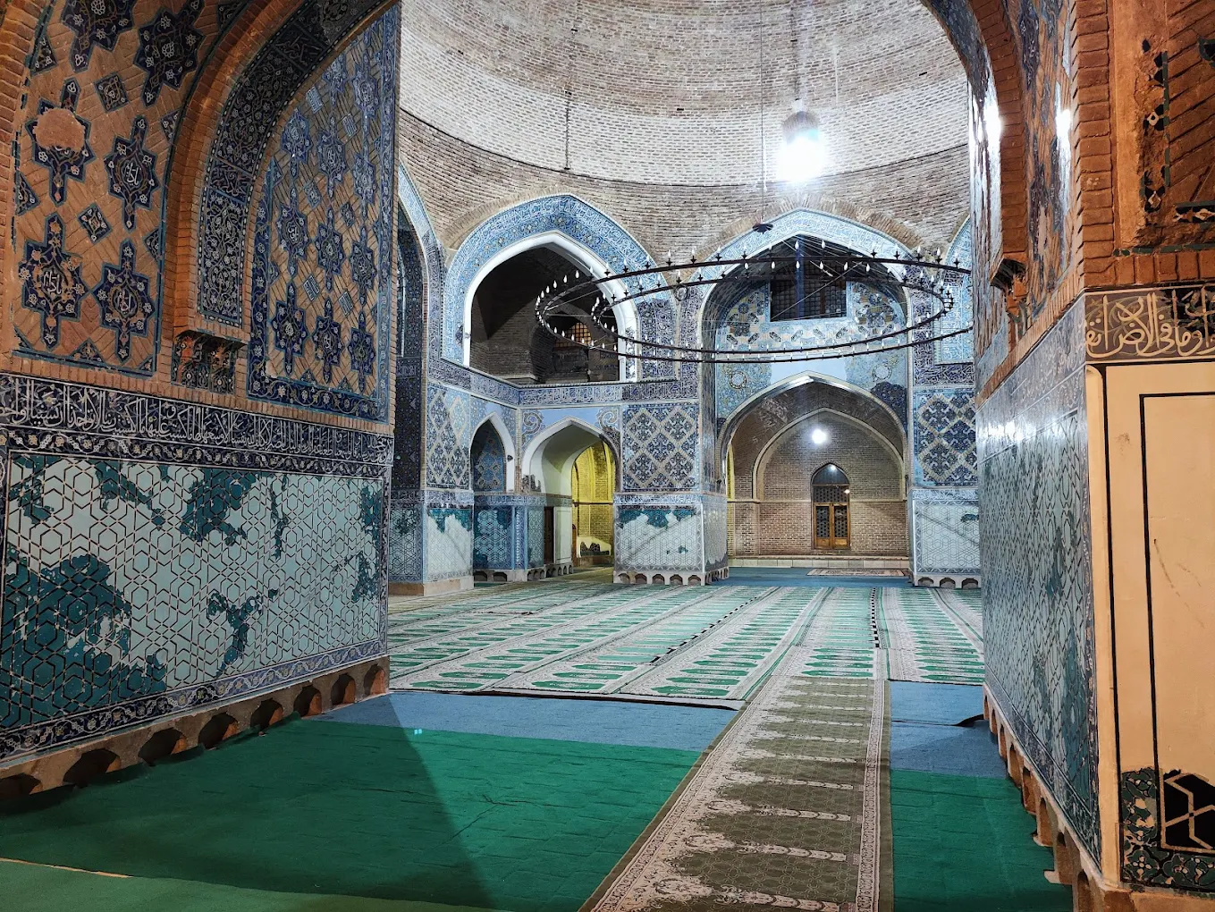 فضای داخلی گنبد اصلی مسجد کبود (تبریز) عکسها - داخل مسجد کبود تبریز