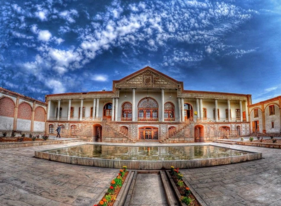 مقبره الشعرا تبریز معماری