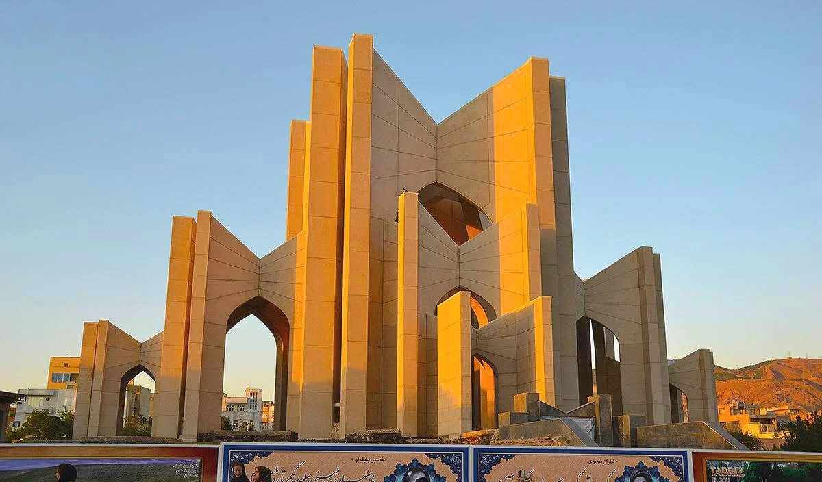 تاریخچه مقبره الشعرا تبریز تصاویر