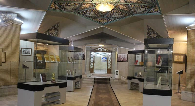 موزه مقبره الشعرا تبریز