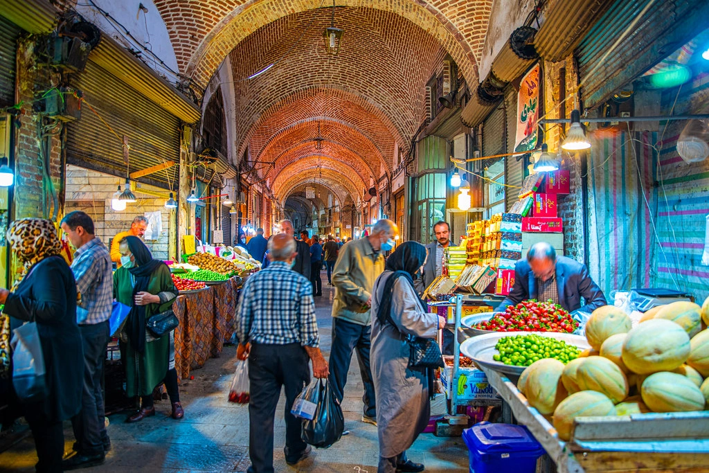 بازار تبریز تا چه ساعتی باز است؟ ساعت کار بازار تبریز