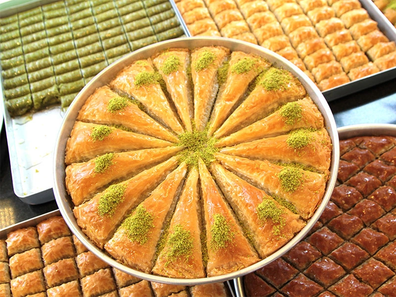 باقلوای تبریز سوغات خوراکی تبریز
