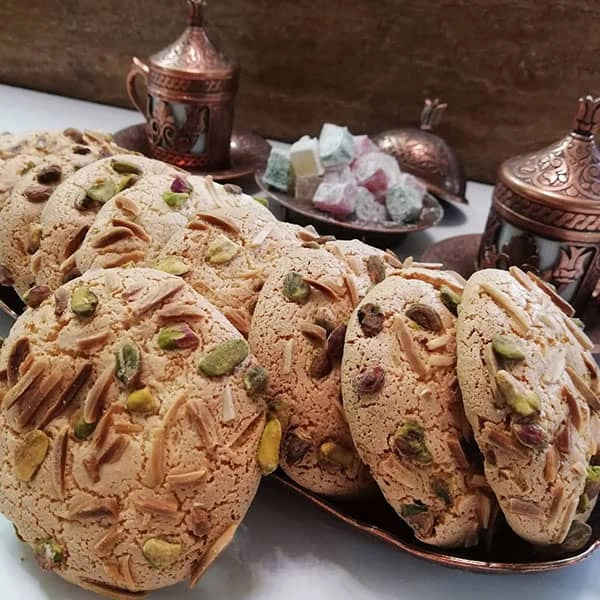 شیرینی قرابیه تبریز شیرینی معروف تبریزی