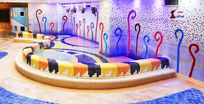 استخر صدرا تبریز یکی از مجموعههای محبوب و شناخته شده در میان استخرهای تبریز